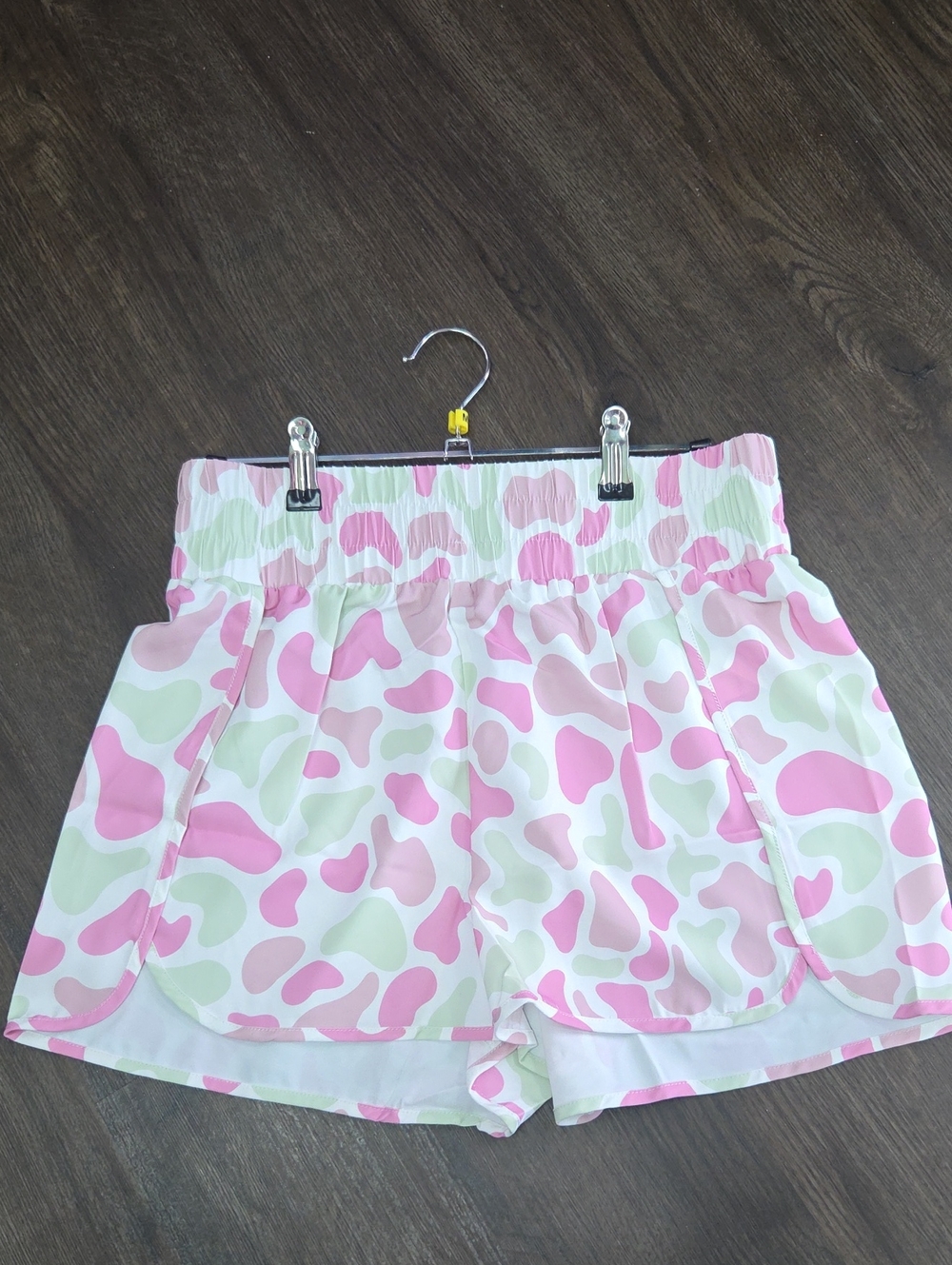 Women's Pink Camo Shorts